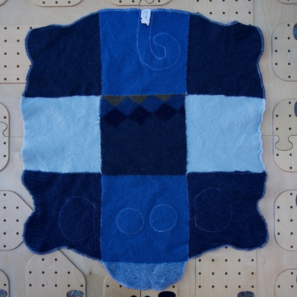 Cate & Levi 100% Wool Eco-Friendly Knitted Blue Baby Play mat Handmade In Canada - Picture 11 of 15